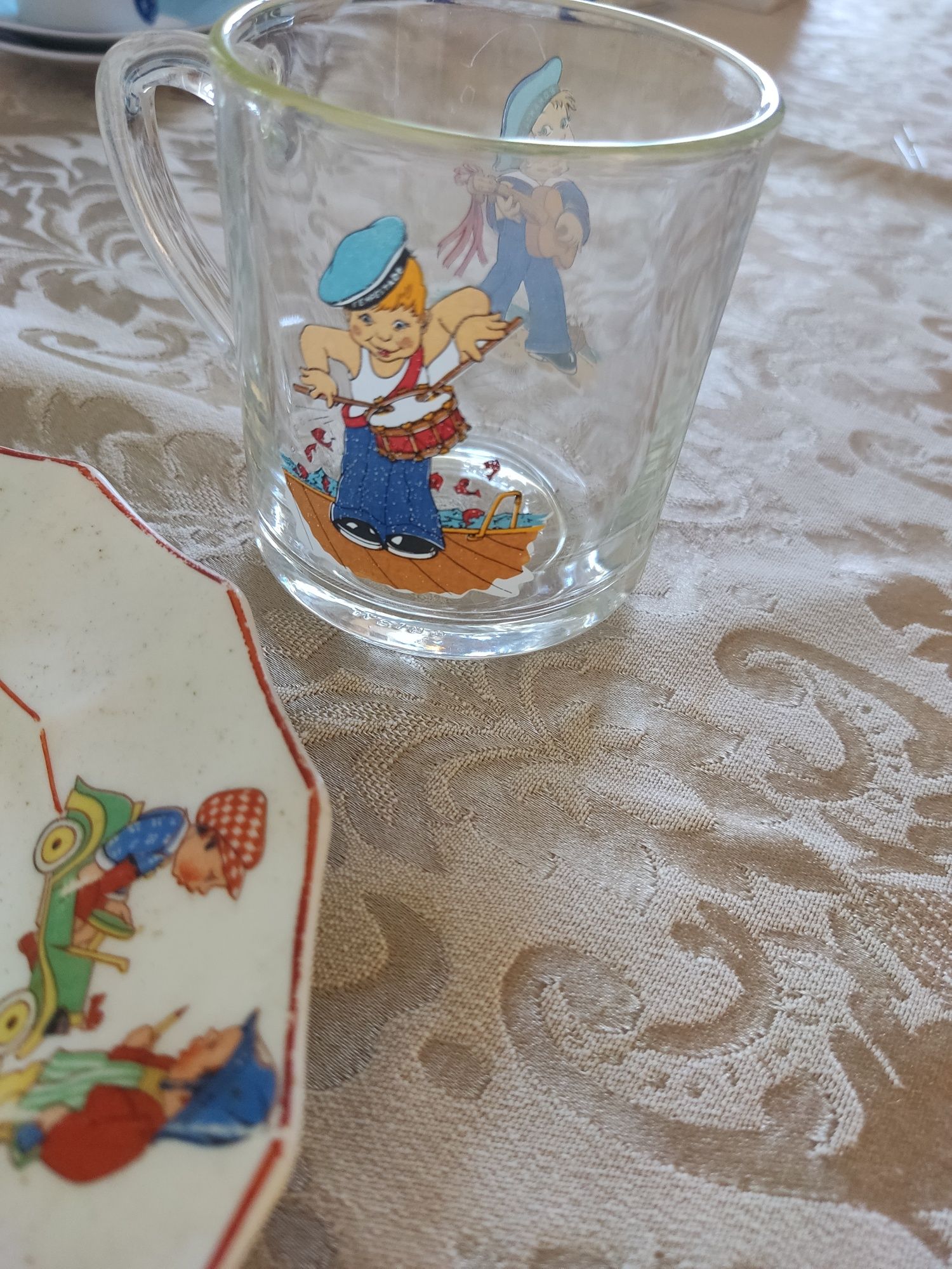 Caneca e prato de criança, Antiguidade, S. P. Coimbra