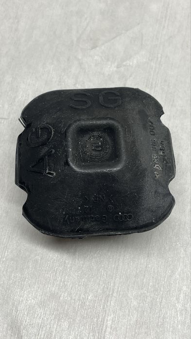 Nowa Oryginalna poduszka silnika Audi A8 D2 V6 2.8 OEM