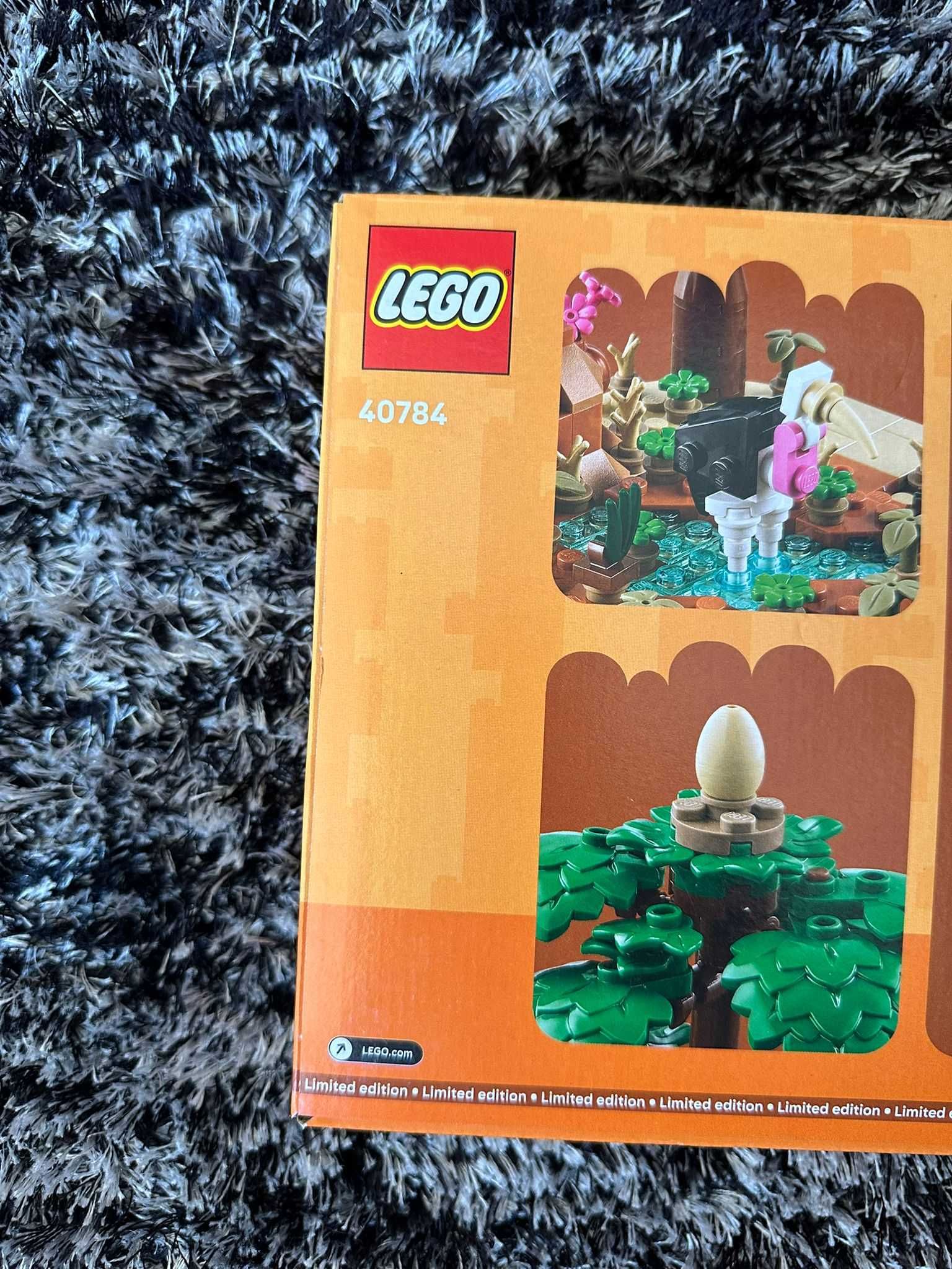LEGO African Savanna Diorama (40784)