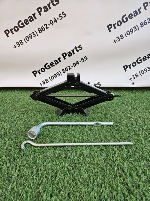 Оригінальний домкрат балоний ключ Mazda 2 2007-2025