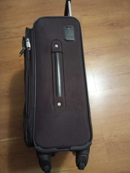 Дорожный чемодан