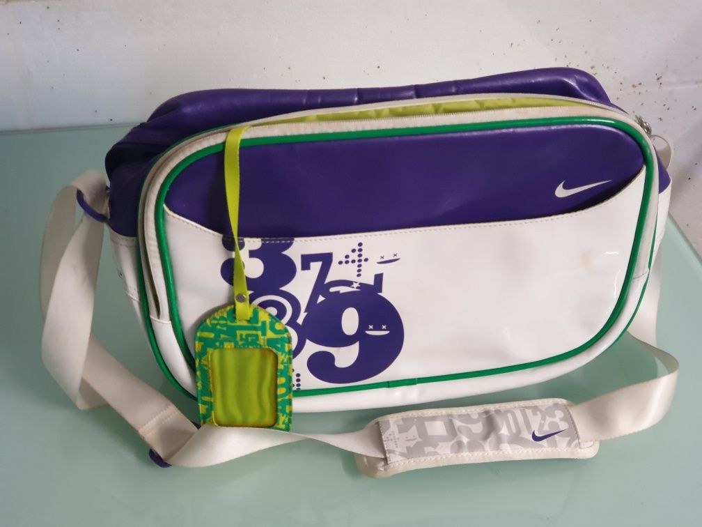 Bolsa Branca Mala Nike 3879 Tira-Colo Original