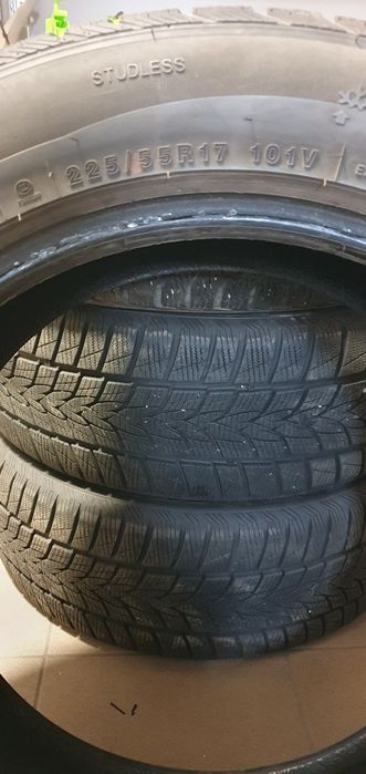 Opony zimowe  225/55 r17