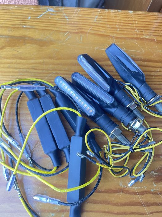 Piscas moto em Led e 4 resistencias