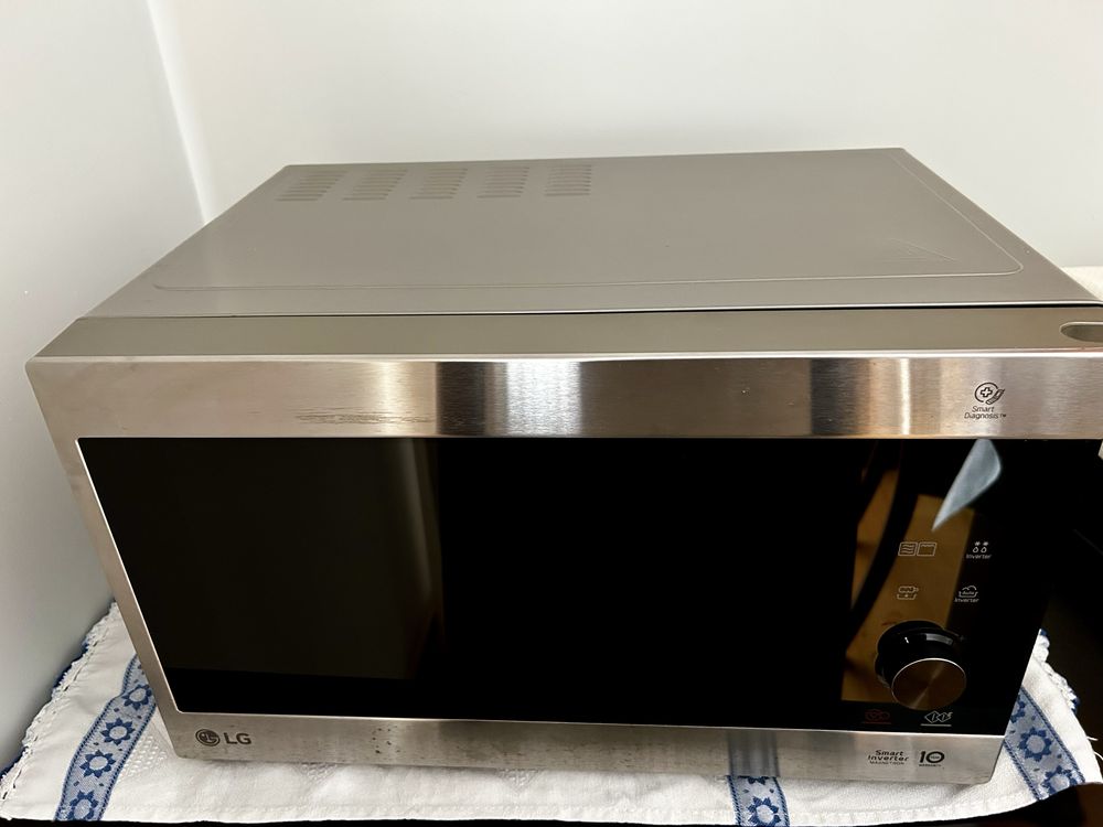 Micro-ondas LG NeoChef MH6565CPS (25 L - Com Grill - Inox)