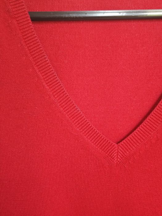 Czerwony sweter z długim rękawem i dekoltem w serek ZARA rozmiar XL kl