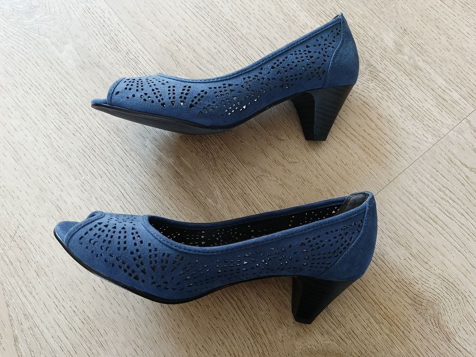 Buty damskie czółenka na obcasie Marco Tozzi 37