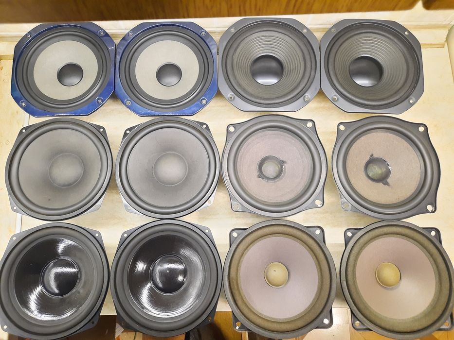 Динамики низкочастотные 20 см 8" .