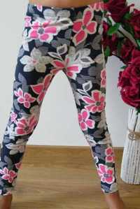 Legginsy w kwiaty 110