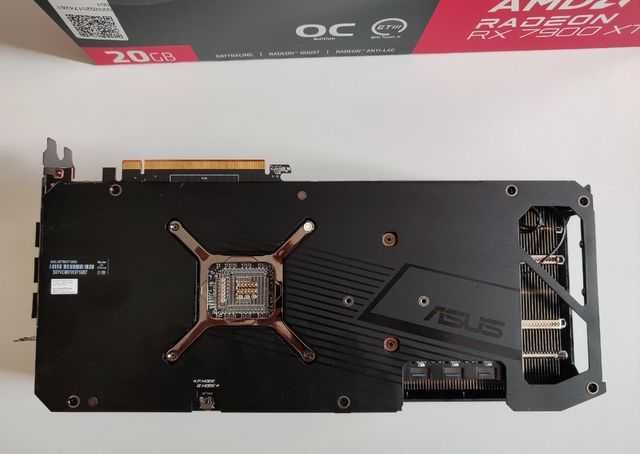 Placa Gráfica Asus AMD Radeon 7900XT OC Dual 20GB
