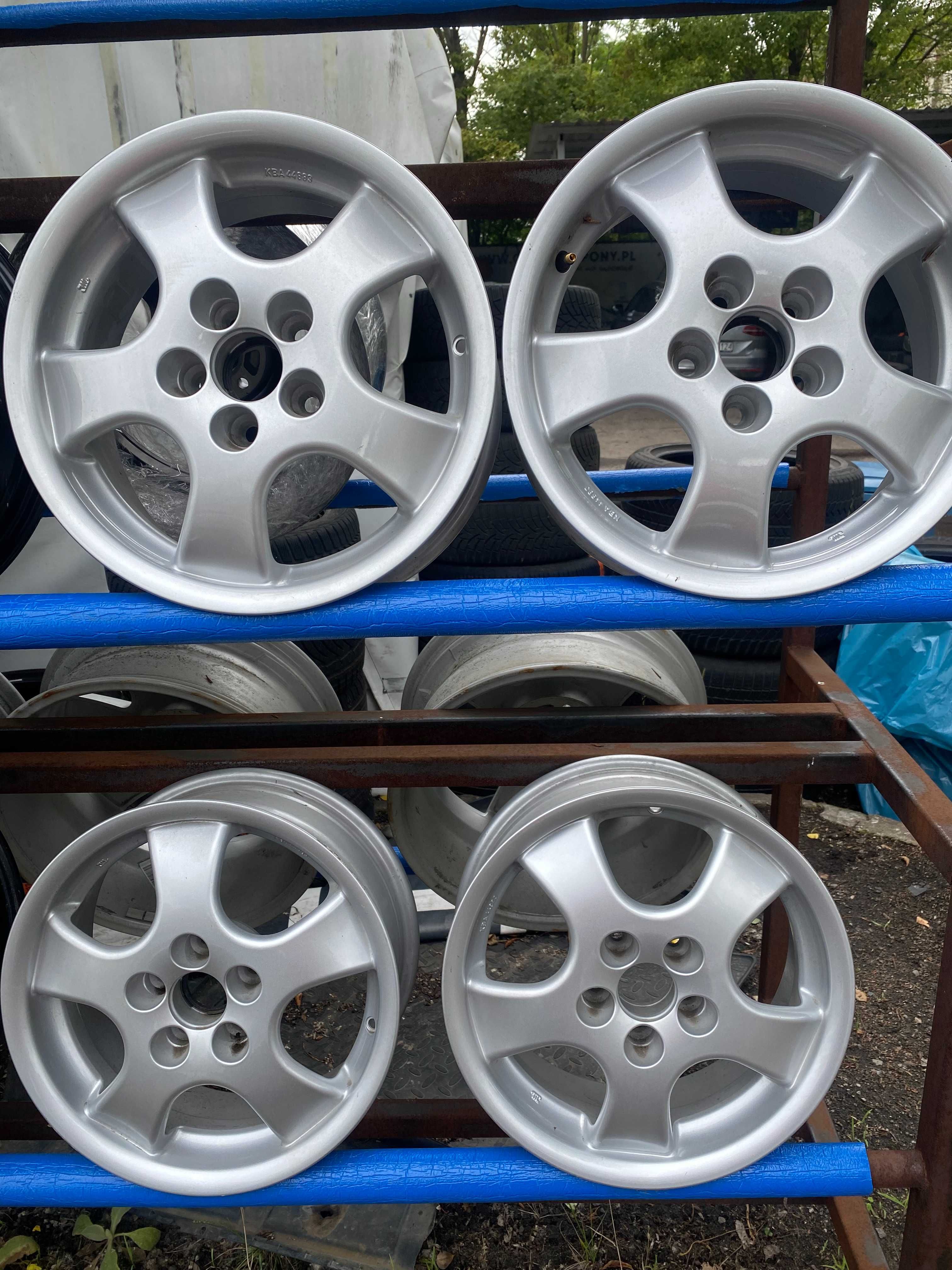Felgi Toyota Yaris R15