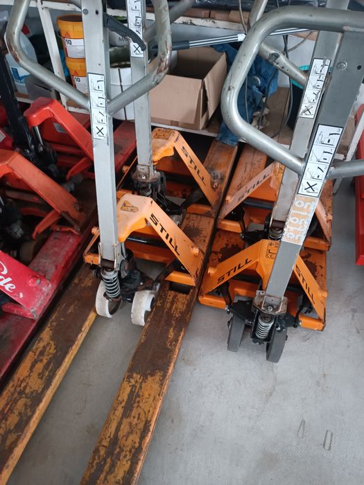 Porta paletes empilhador manual