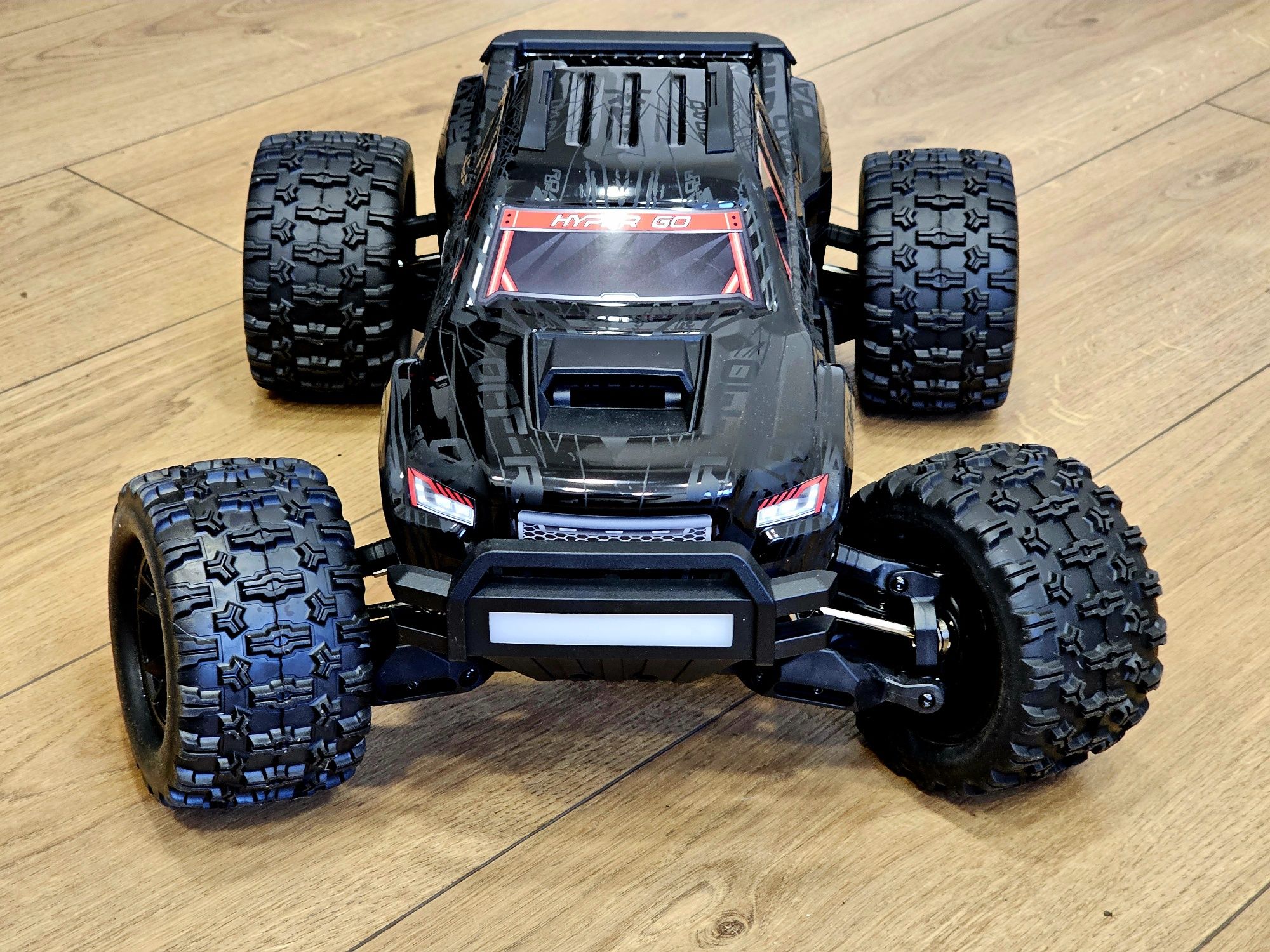 MJX HyperGO 10208 V2 з Аккумулятором Машинка на радіокеруванні професі