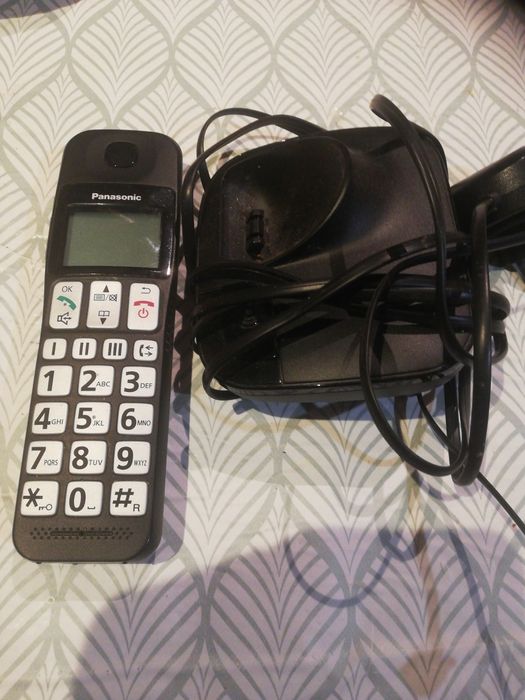 Telefon stacjonarny Panasonic KX-TGEA 11 PD