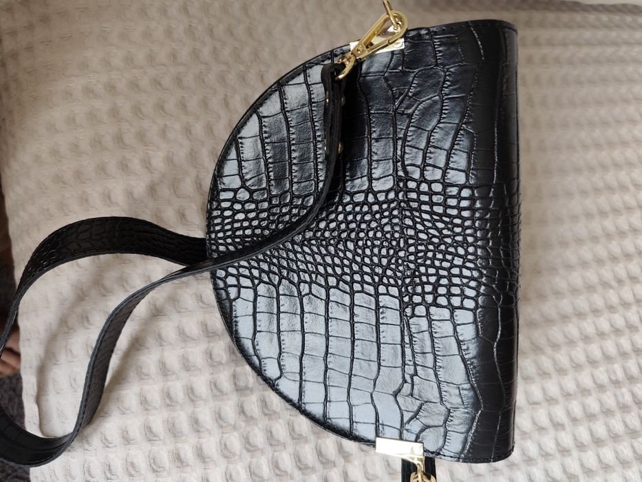Torebka skórzana  czarna  na ramię