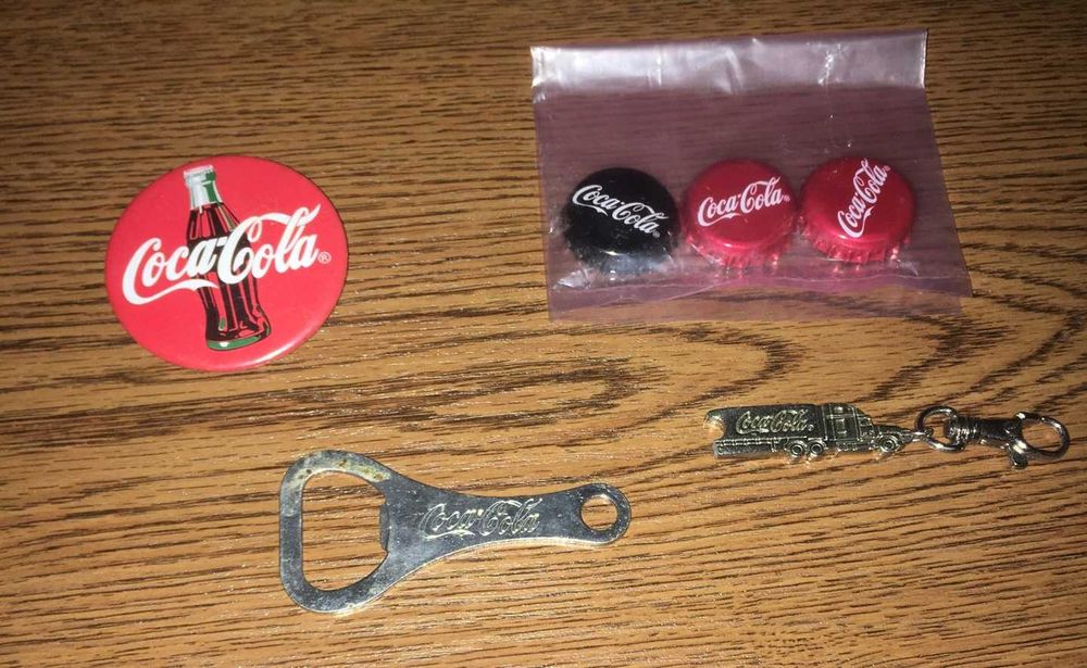 Coca Cola Butelka Otwieracz Przywieszka 7 Days Kapsle Kolekcjonerskie