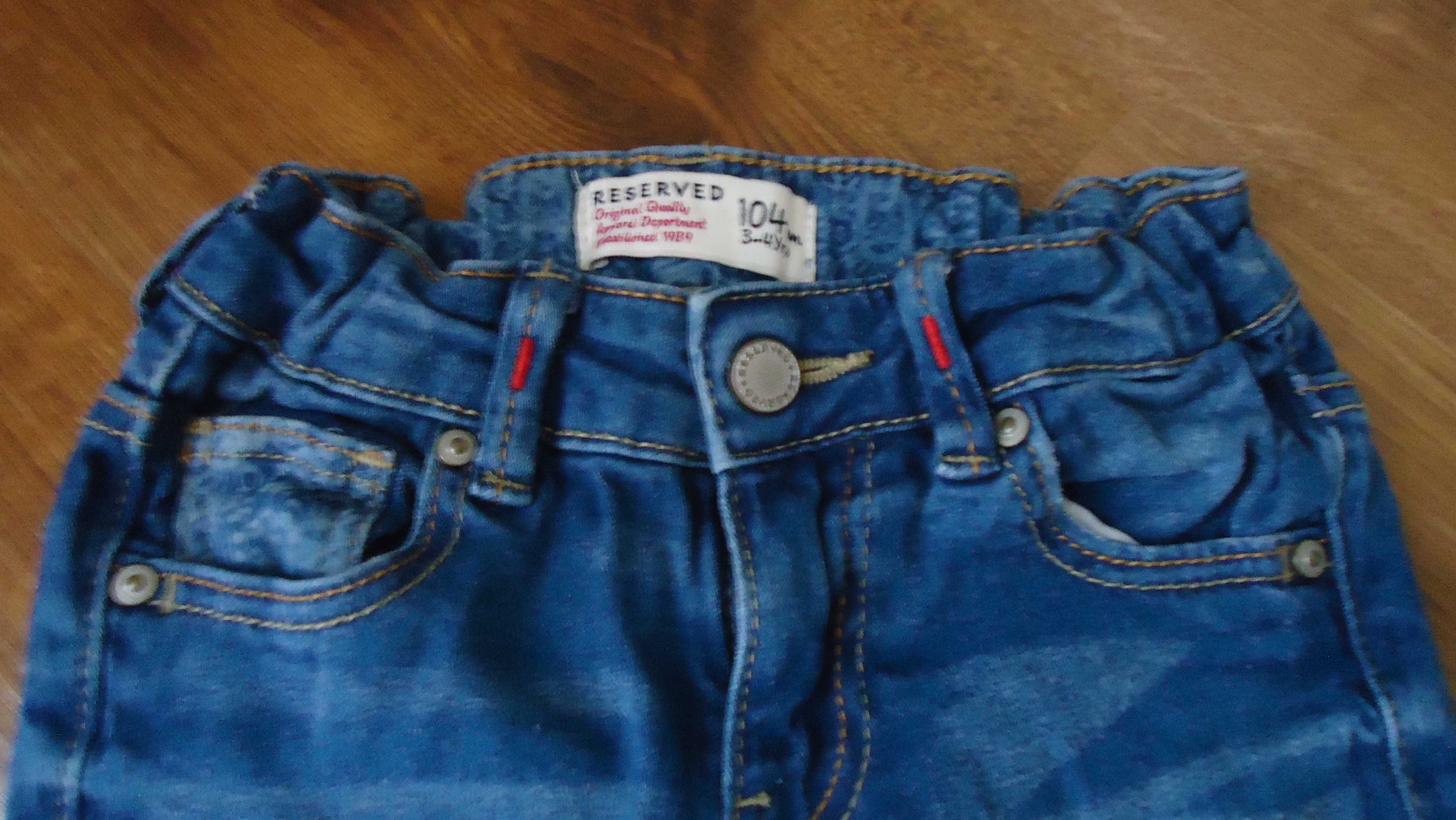 r.104 regulowane dżinsy RESERVED spodnie dżinsowe regulowane
