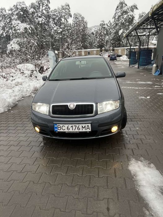 Шкода фабія 1,4 бензин