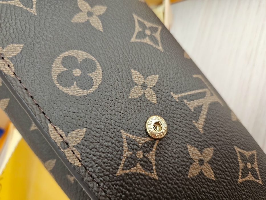 Zestaw portfel + pudełko Louis Vuitton