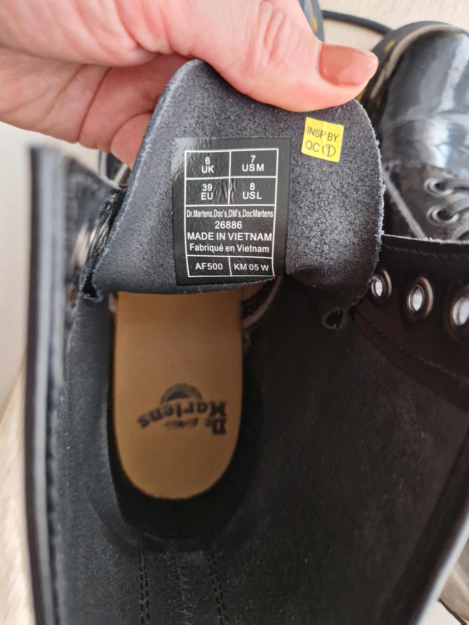 Dr Martens 39 lakierowane czarne skóra