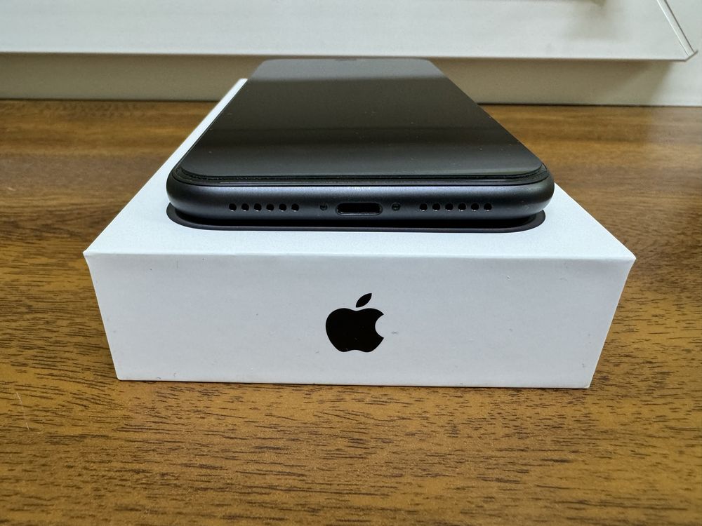 Iphone 11 black 64 Gb neverlock