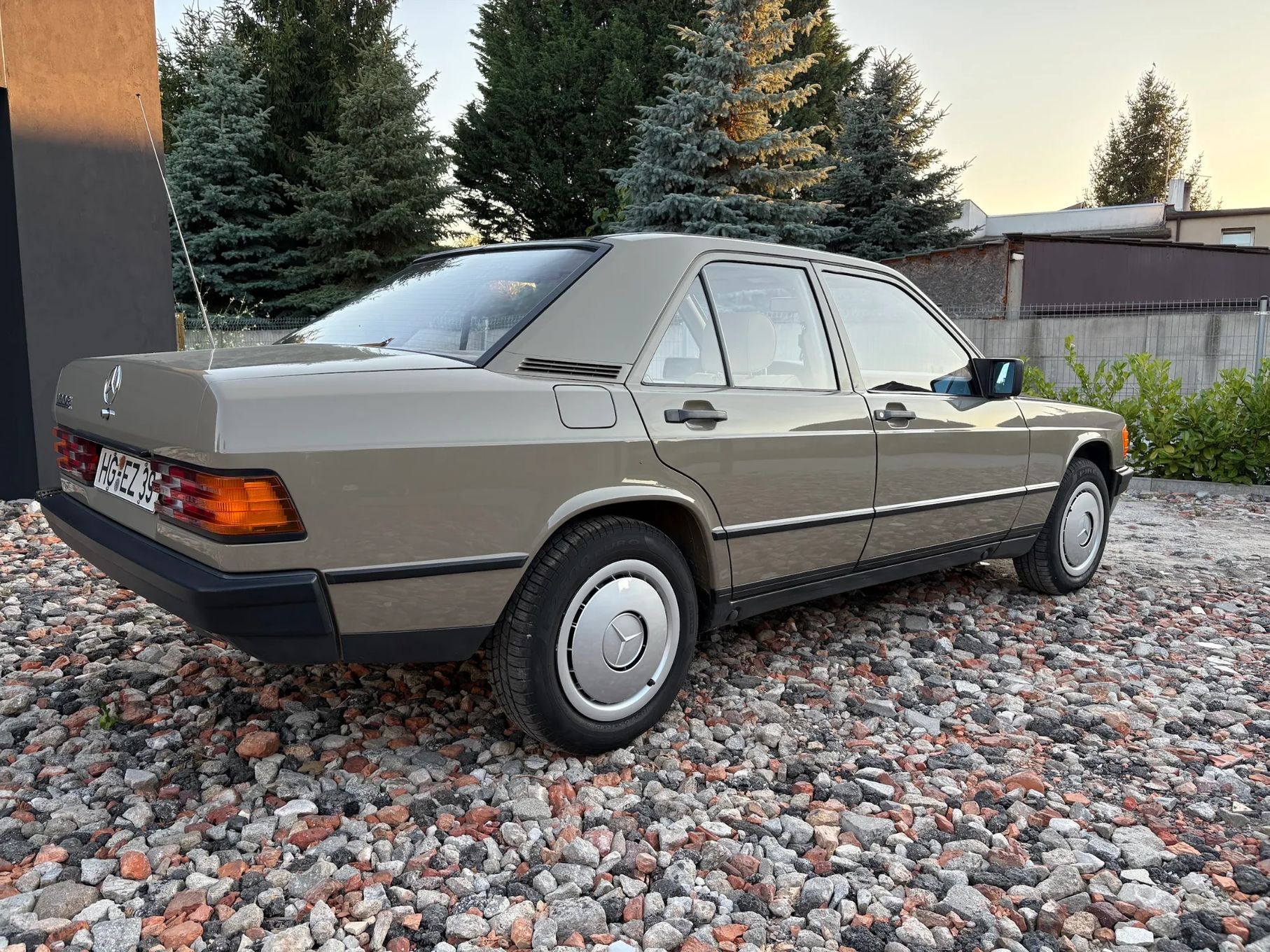 Mercedes-Benz W201 (190) Mercedes W201 2.0 Automat 71tys. km! Europa, wąska listwa! 170zdjęć!