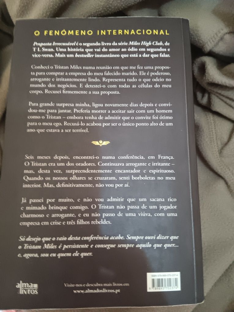 TL Swan-livro impecável