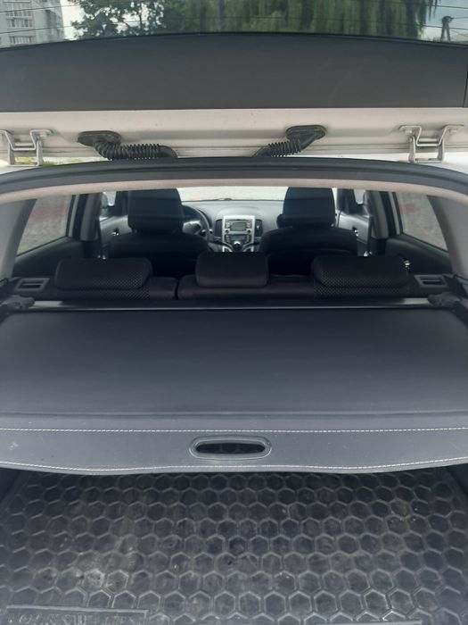 Продам хюндай i30 cw 1.6