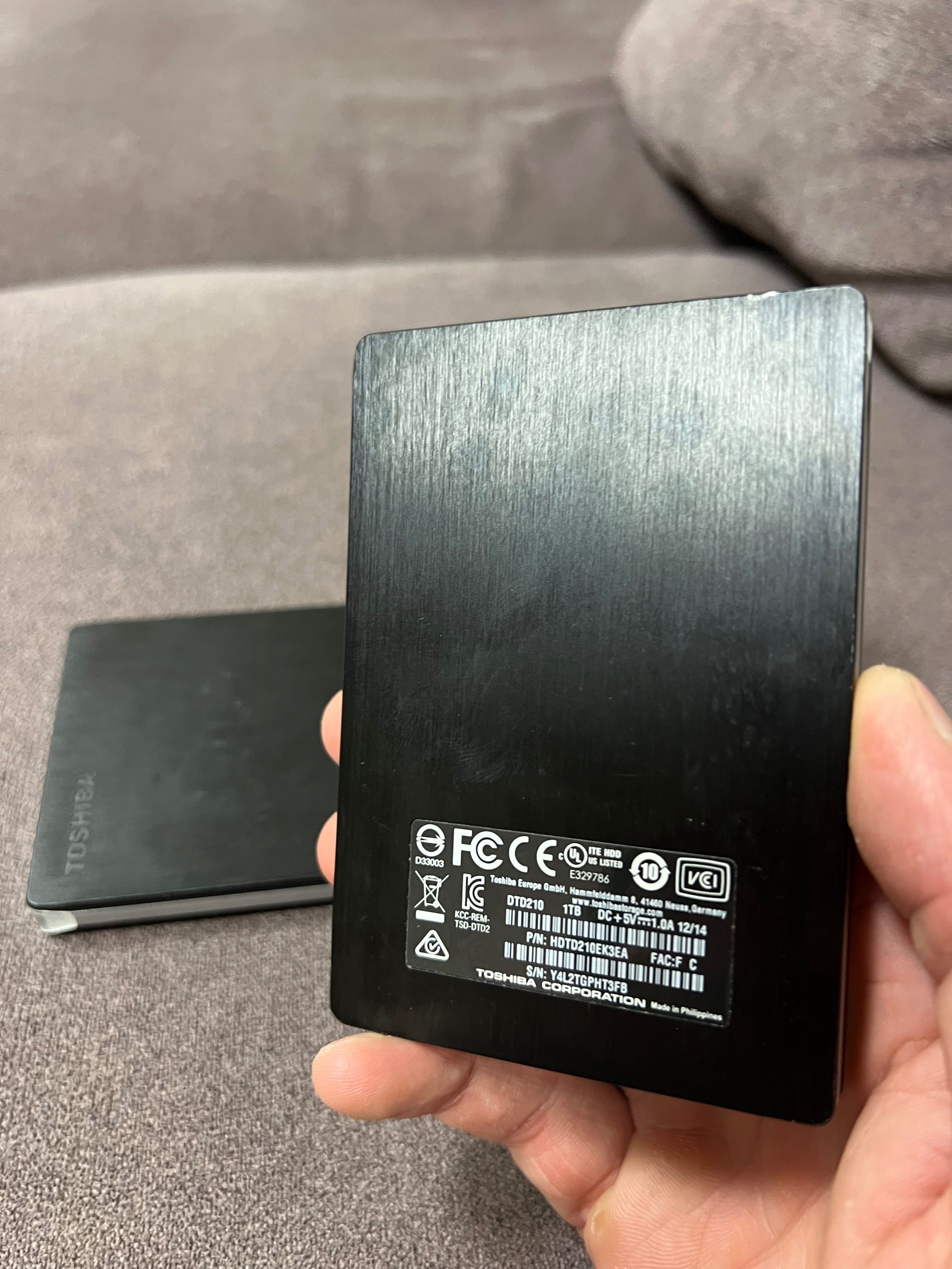 Зовнішній жорсткий диск Toshiba 1TB