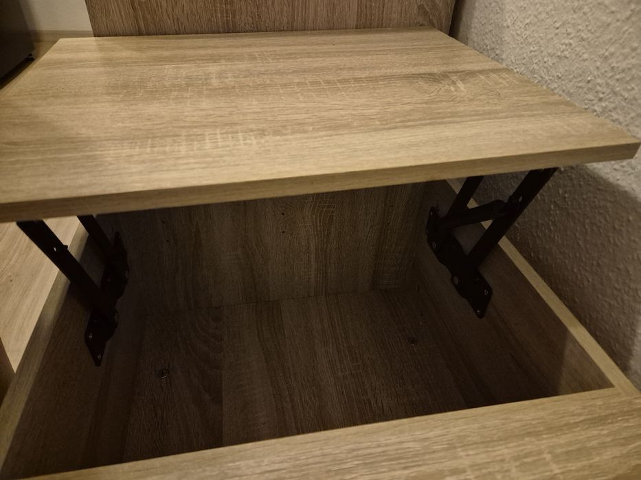 Stolik kawowy z podnoszonym blatem