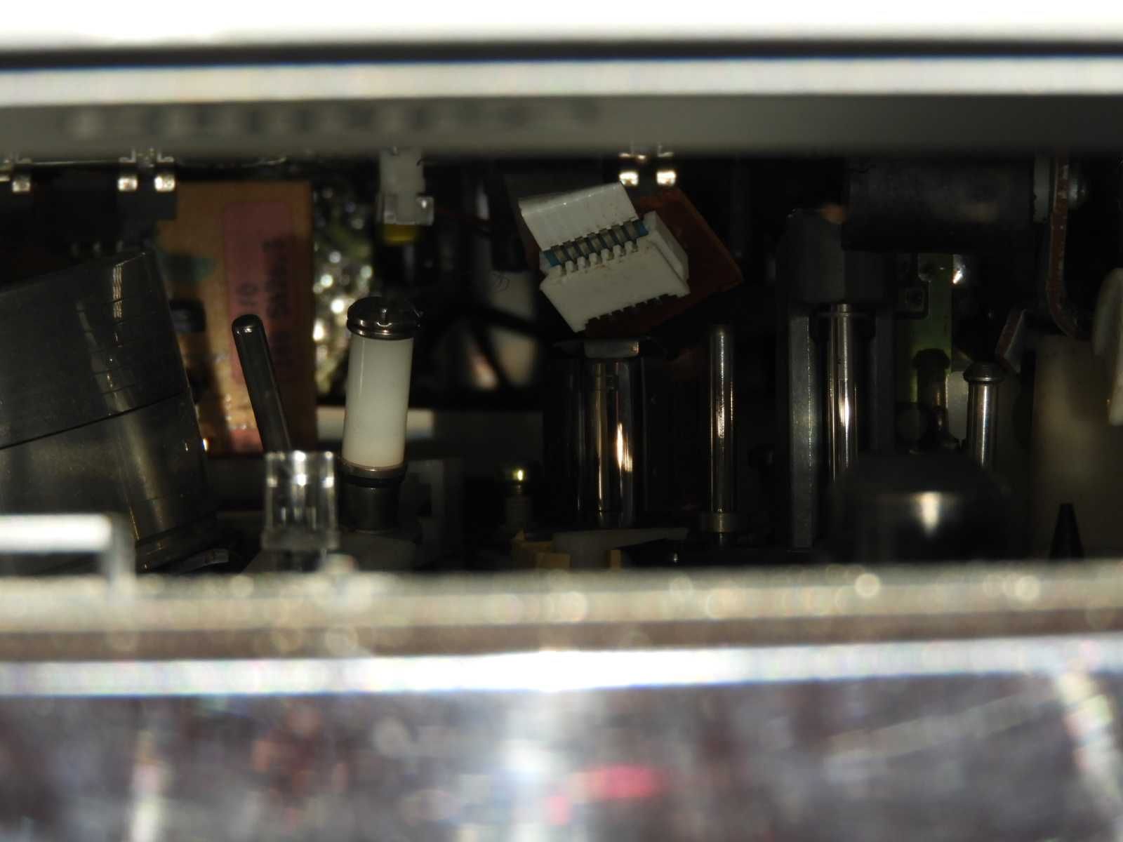 Magnetowid Philips VR 447 / 02 niesprawny