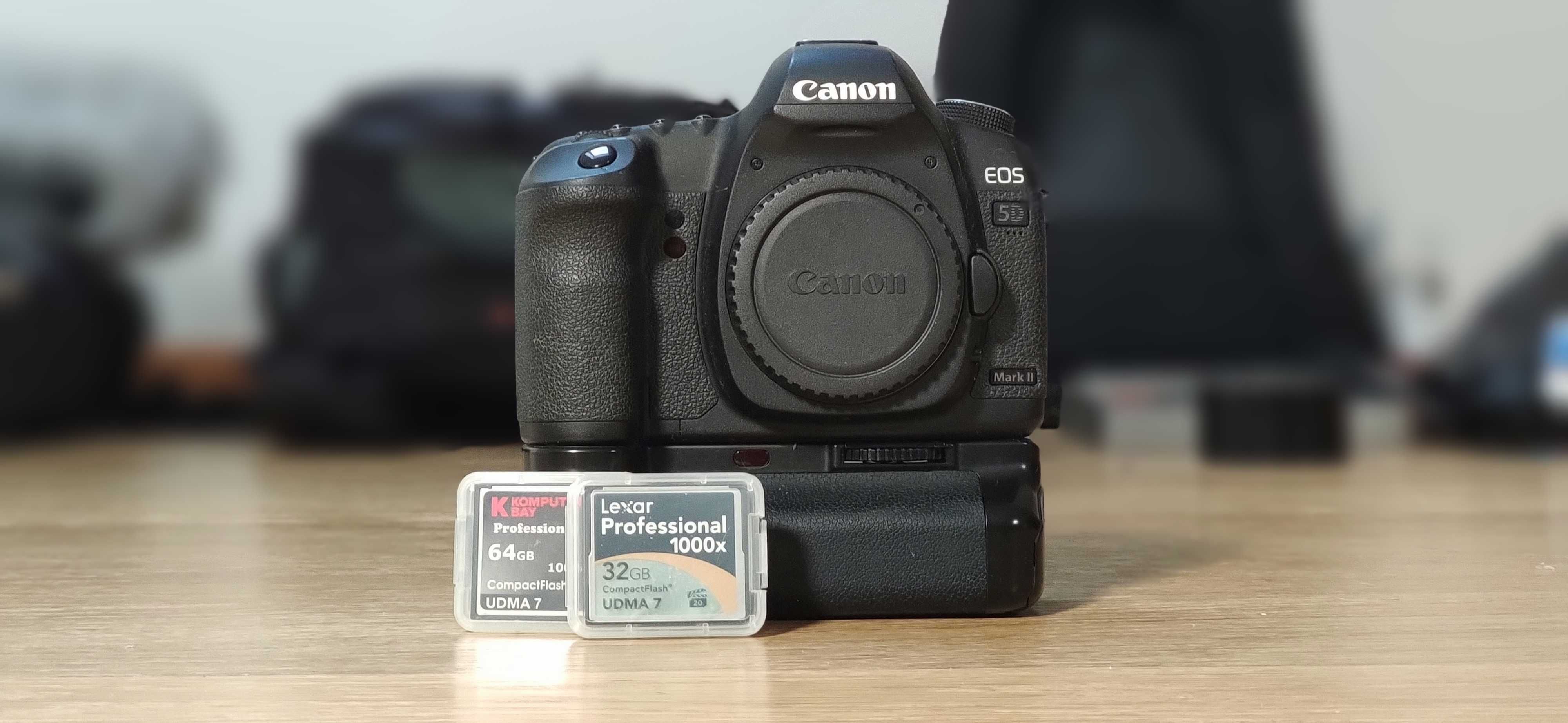 DSLR Canon 5D MII (Inclui: Grip + Cartão CF 64 GB + Cartão CF 32 GB)