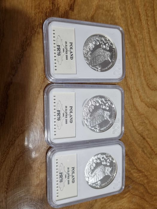 3 x moneta Puchacz  grading PR 70 stan L - 3 sztuki