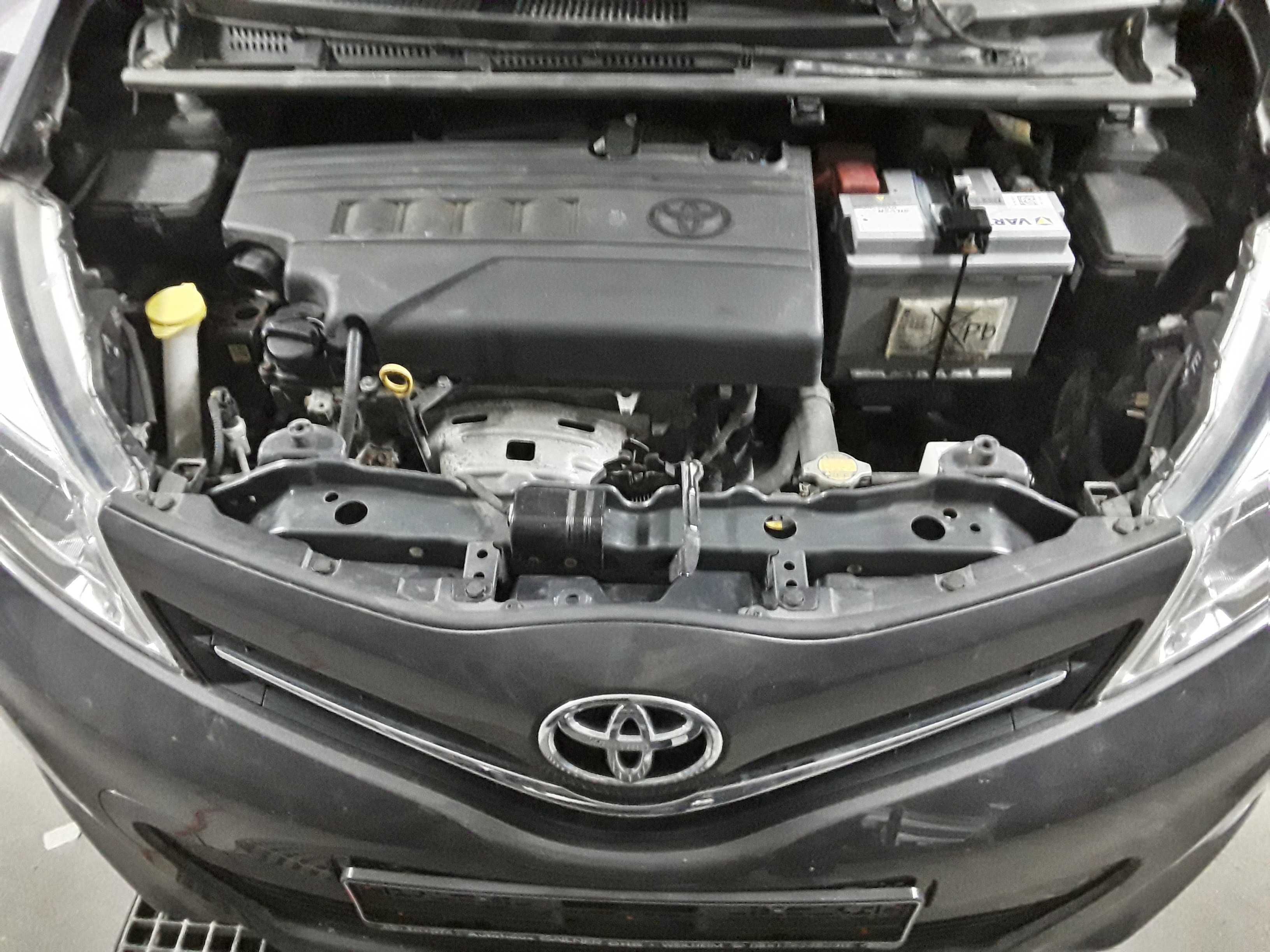 Toyota Yaris 1.3 benzyna