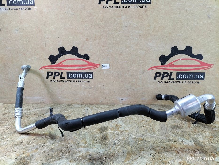 Jeep Compass II 2016- трубка кондиционера P68302469AB / 68302469AB