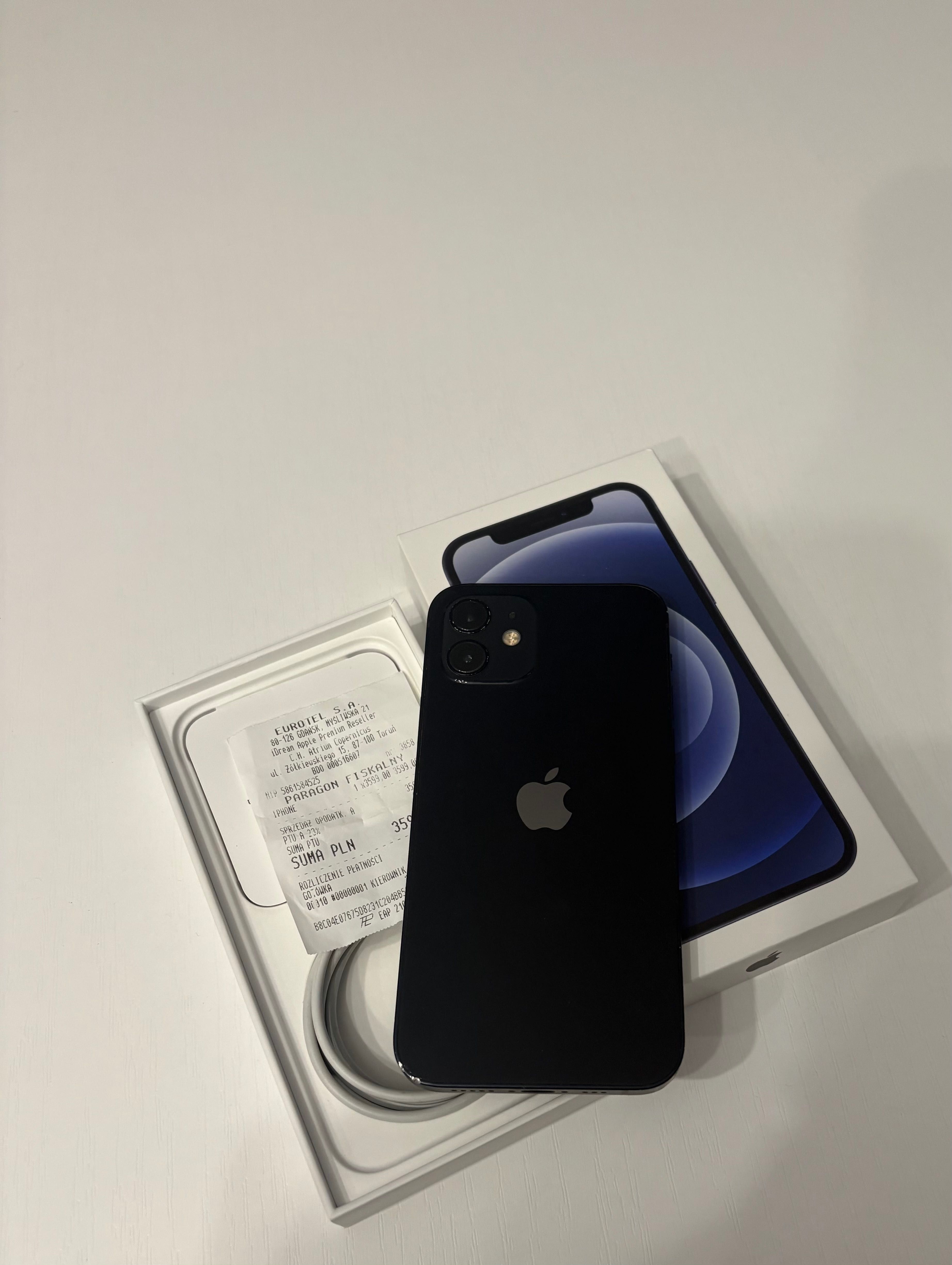 Sprzedam iPhone 12 (64GB)