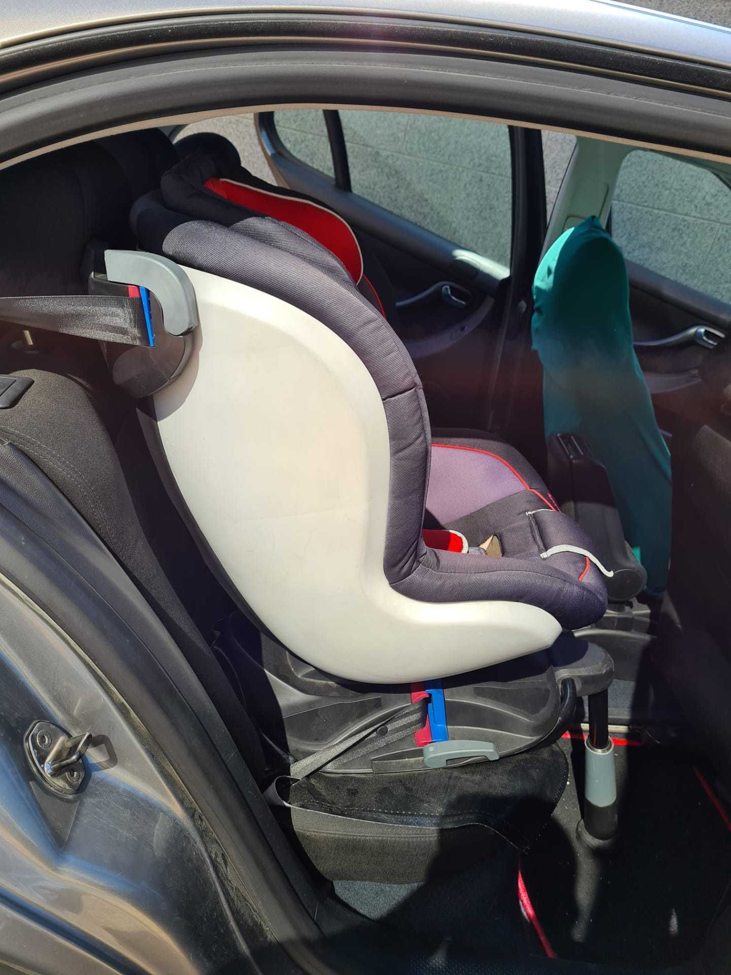 Cadeira de Bebe Auto com isofix