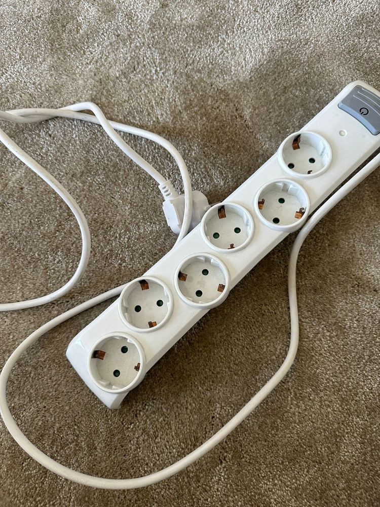 Múltipla Toma Electraline com Interruptor – 6 Entradas (3500W / 230V)