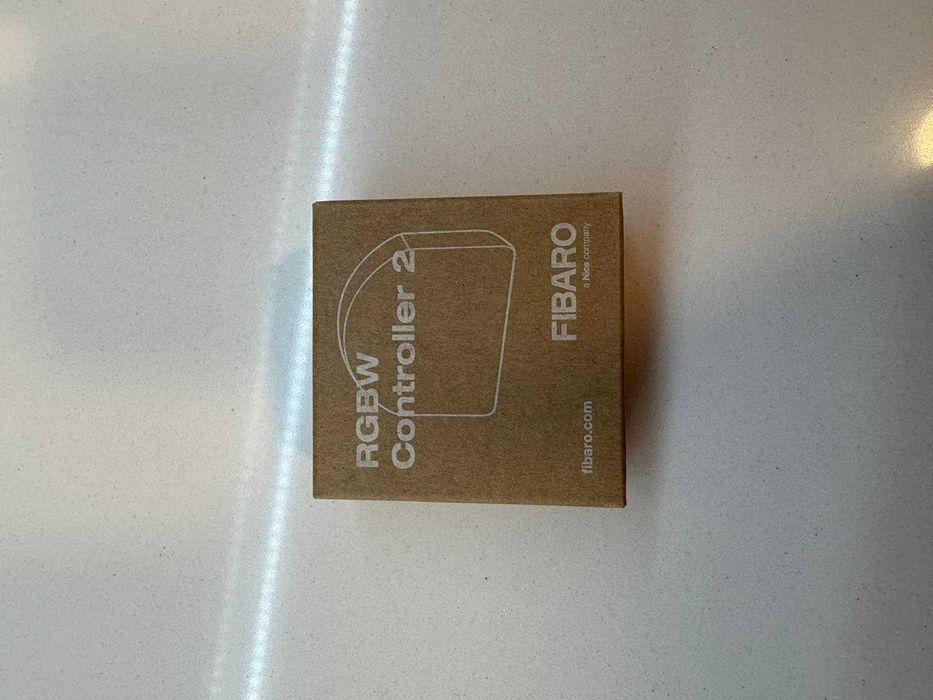 Interruptor Inteligente Fibaro RGBW Controller 2 (Z-Wave)