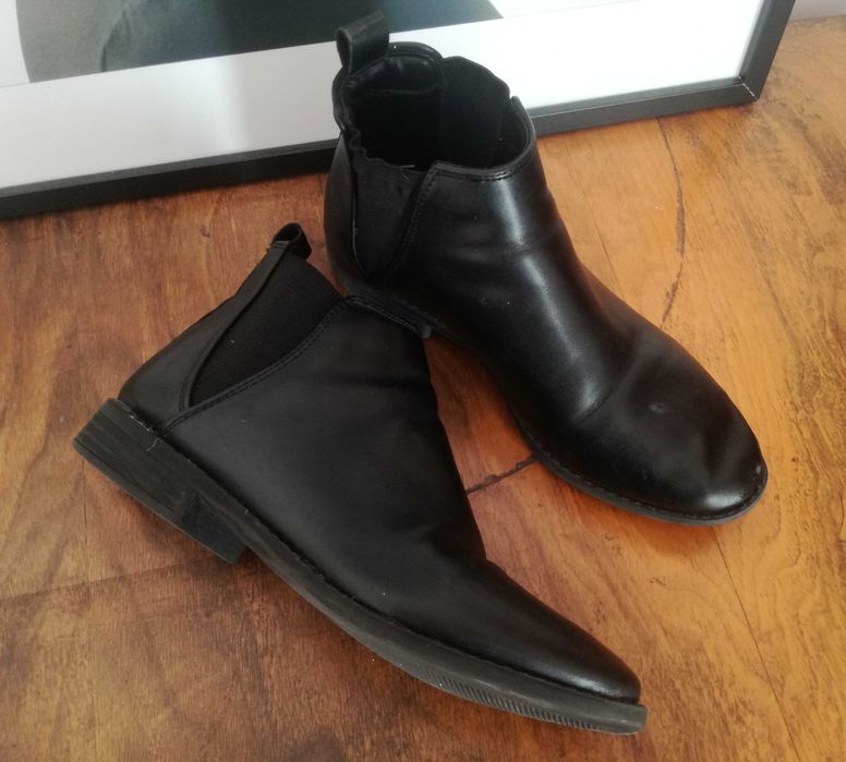 37 Czarne półbuty damskie marki LC Waikiki buty na jesień