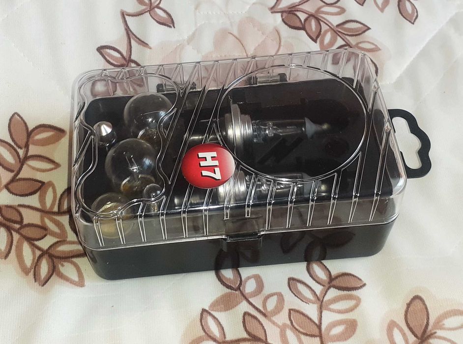 Набор автомобильных ламп Н7