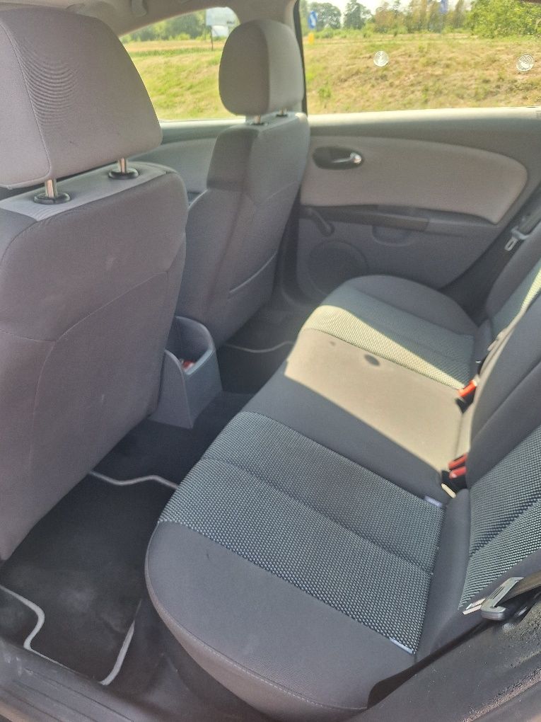Seat Leon 1.6 MPI 2007 rok.