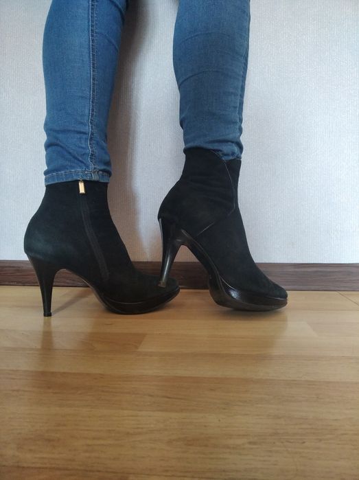 Замшеві ботінки ботільйони полусапожки