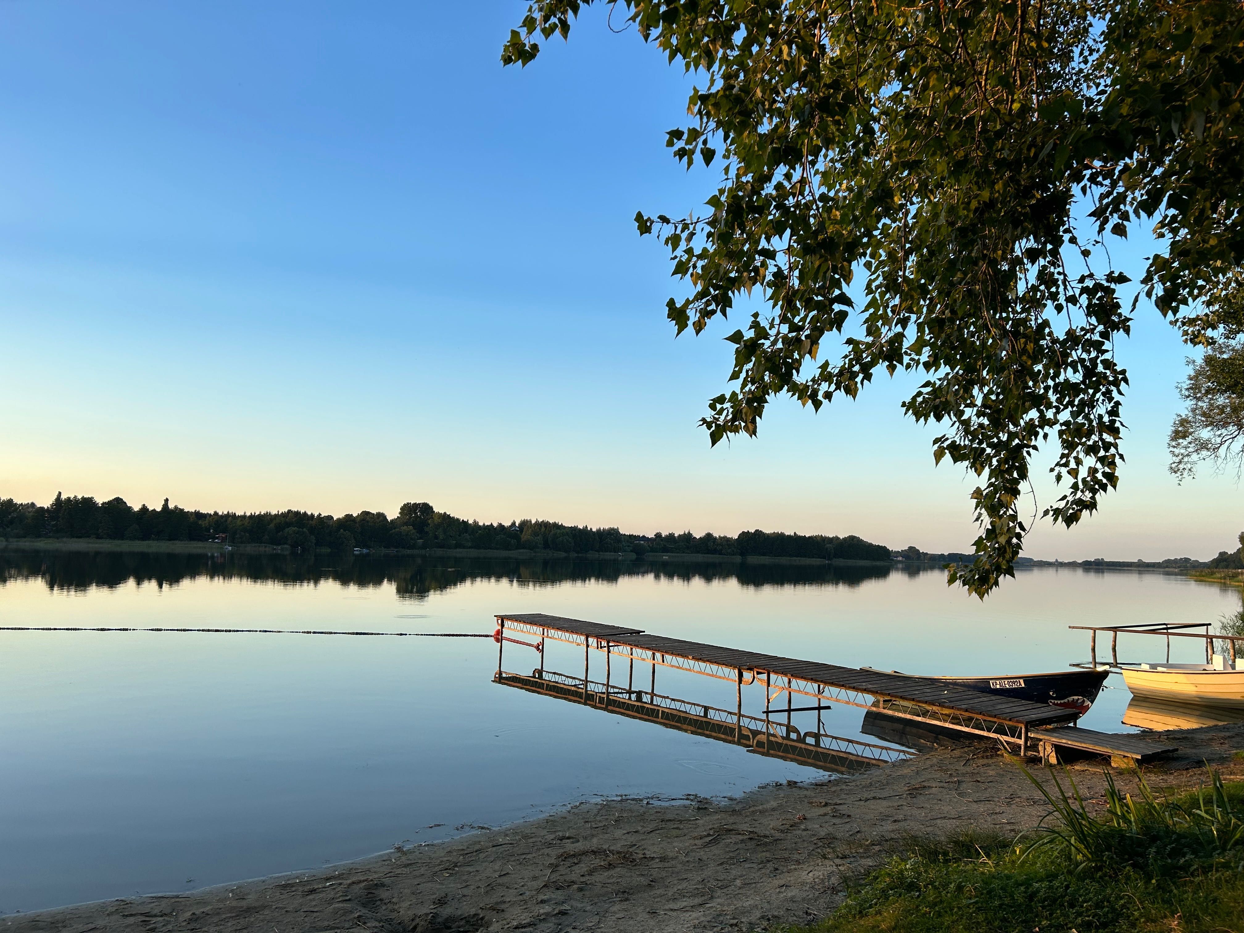 Domek nad jeziorem Głuszyńskim (100 m od jeziora ) Kajak , rower wodny