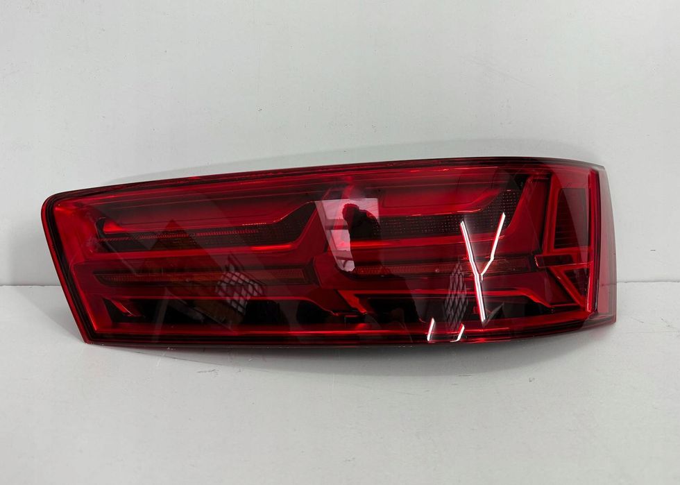 audi q7 sq7 4m0 lampa prawa tył led bardzo ładna 4m0945094m