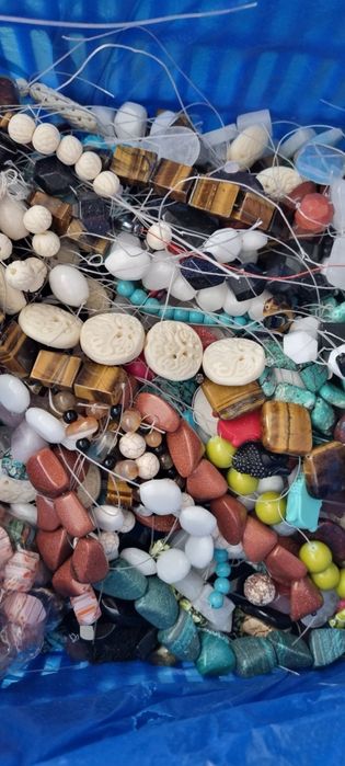 Caixa 15 kgs peças variados bijuteria