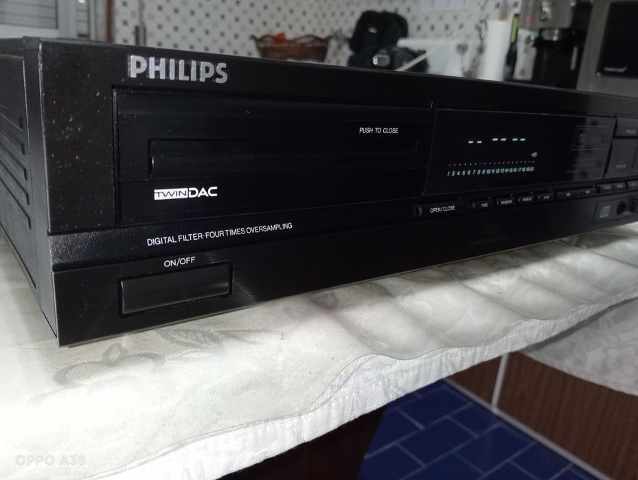 Leitor de CD Philips cd-614