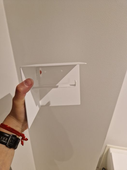 biały uchwyt na papier toaletowy TOi