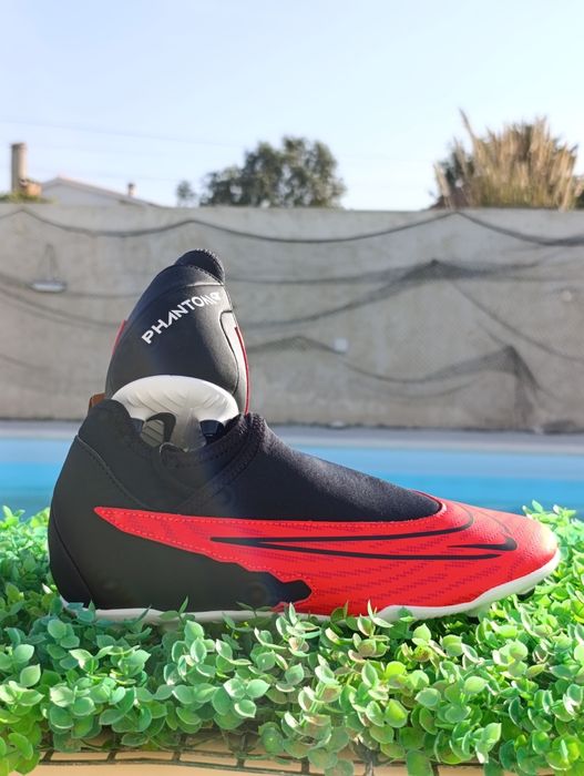 Chuteira Nike Phantom GX