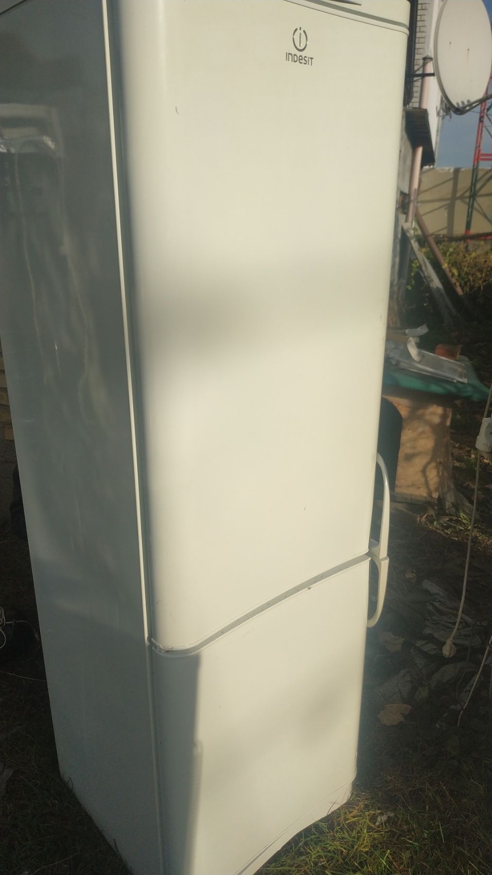 Холодильник INDESIT C138G016